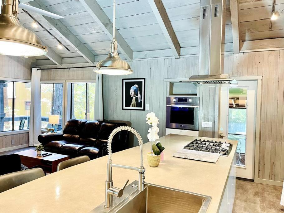 Modern House W. Fast Internet In 1 Acre Land Villa Occidental Buitenkant foto